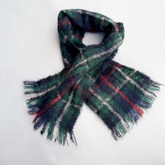 Vintage Mohair & Wool Plaid Fringed Scarf Wrap Made in Scotland 47 x 9 in - Picture 2 of 5